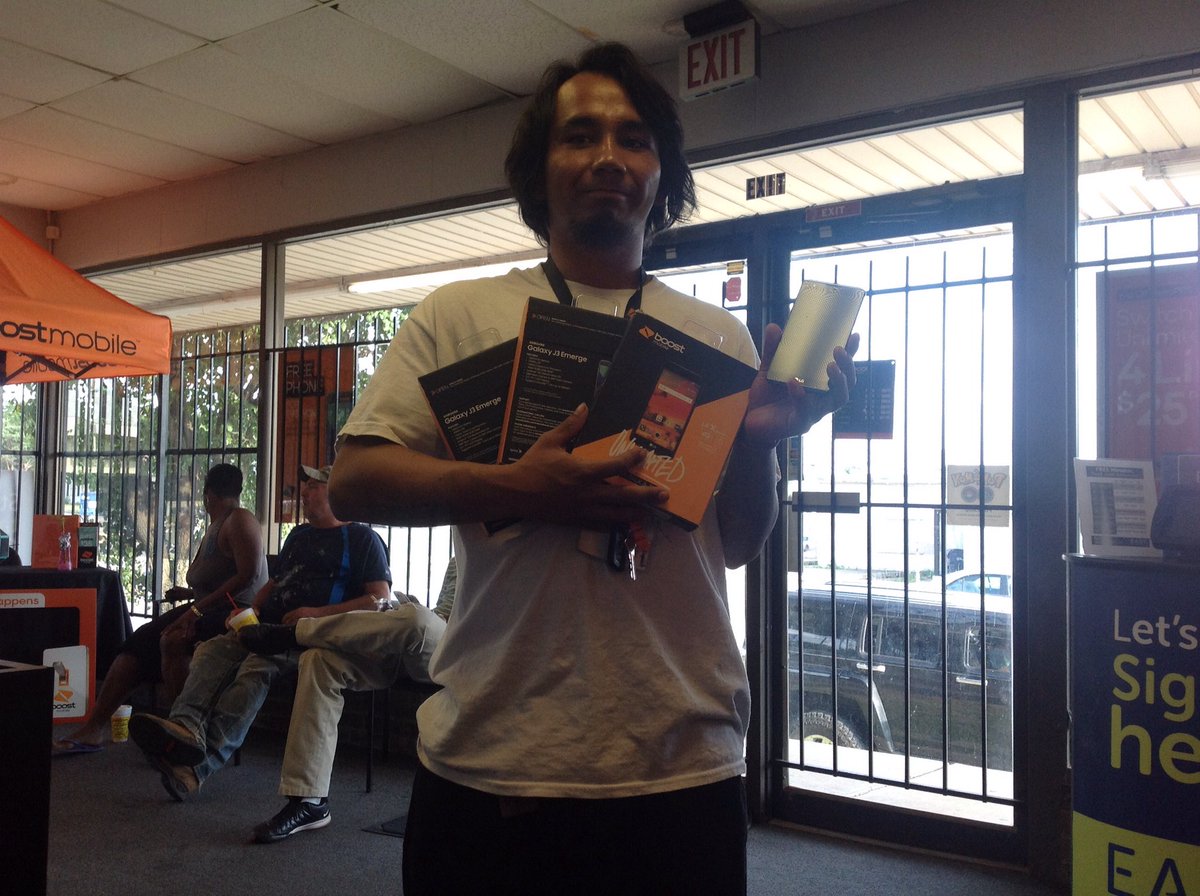 Easywireless13's tweet photo. #4for100 #switch happens https://t.co/48JgkHNxoT