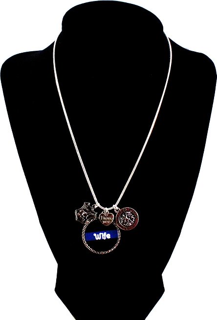 auntshellys's tweet image. #Handmade #Personalized #ThinBlueLine #PoliceNecklace #PoliceMom #PoliceWife Personalize round charm w/ YOUR TEXT

auntshelly.com/policeblueline…