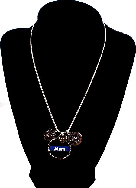 auntshellys's tweet image. #Handmade #Personalized #ThinBlueLine #PoliceNecklace #PoliceMom #PoliceWife Personalize round charm w/ YOUR TEXT

auntshelly.com/policeblueline…