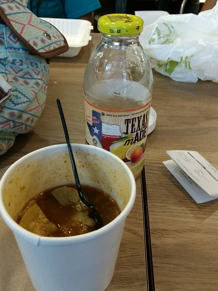 onitnelavhannah's tweet photo. #texasmade at @PhoeniciaFoods https://t.co/R6sVryi2NW