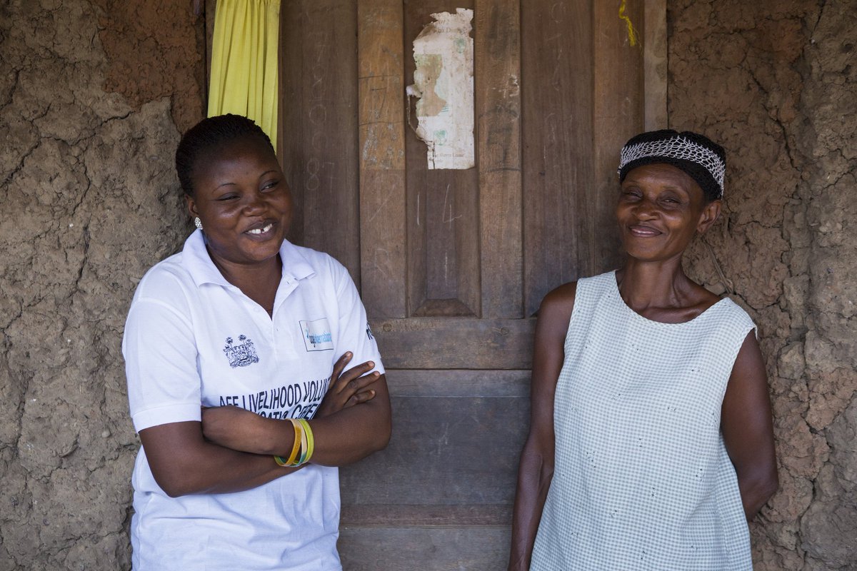 UN4Ageing's tweet photo. How are youth in Sierra Leone helping rebuild older people’s lives after #Ebola? Find out > https://t.co/ZXcIf7Uonu 🇸🇱 @HelpAge https://t.co/dBwXw0pKk4