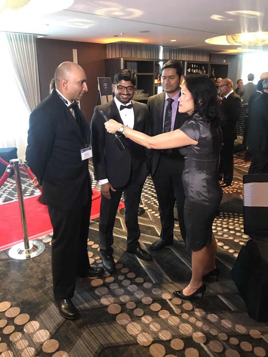 NewIBMgbsna's tweet photo. We are LIVE at the IDEA GALA! Delivery Excellence: What is the secret sauce???! #NewIBM https://t.co/sposUfDqrB