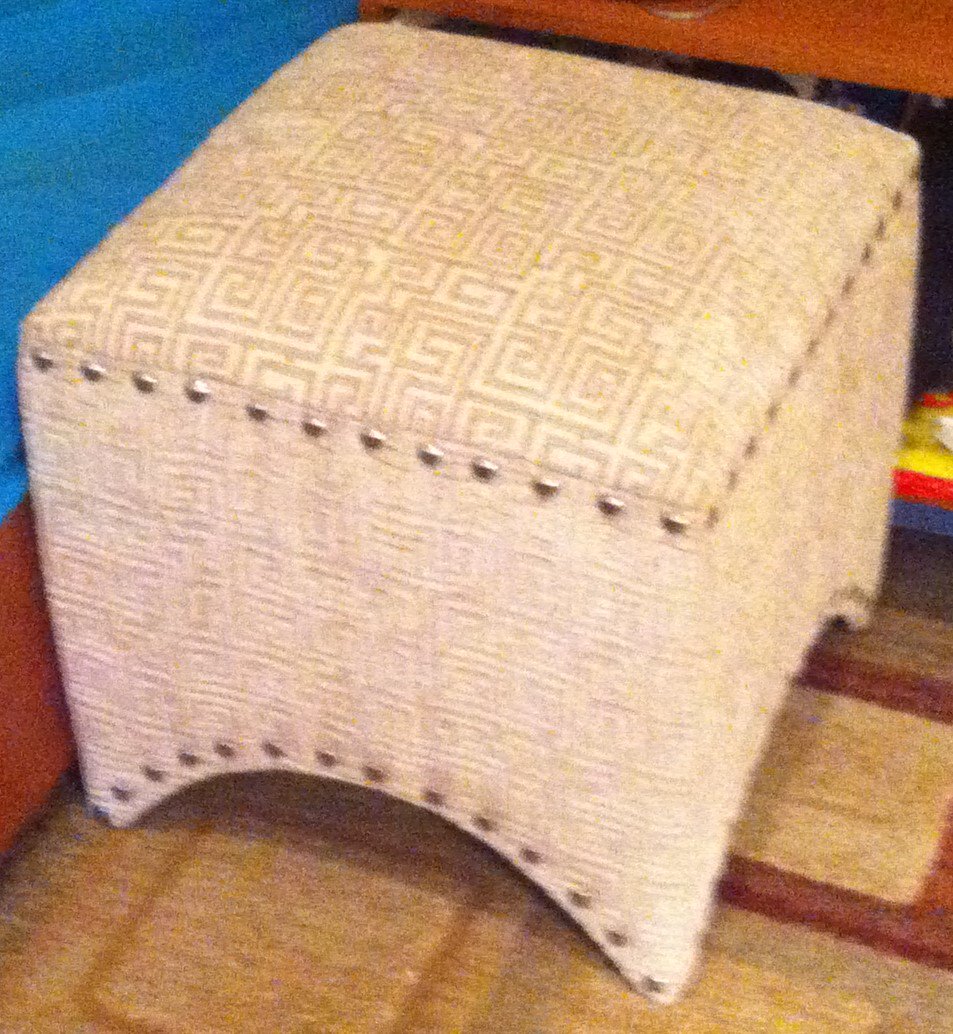 vivascarlett1's tweet photo. This weeks #upcycle find....don't really need a footstool/seat, but fell in love ๐#furniture #recyclcing https://t.co/FvGyOI0SnA