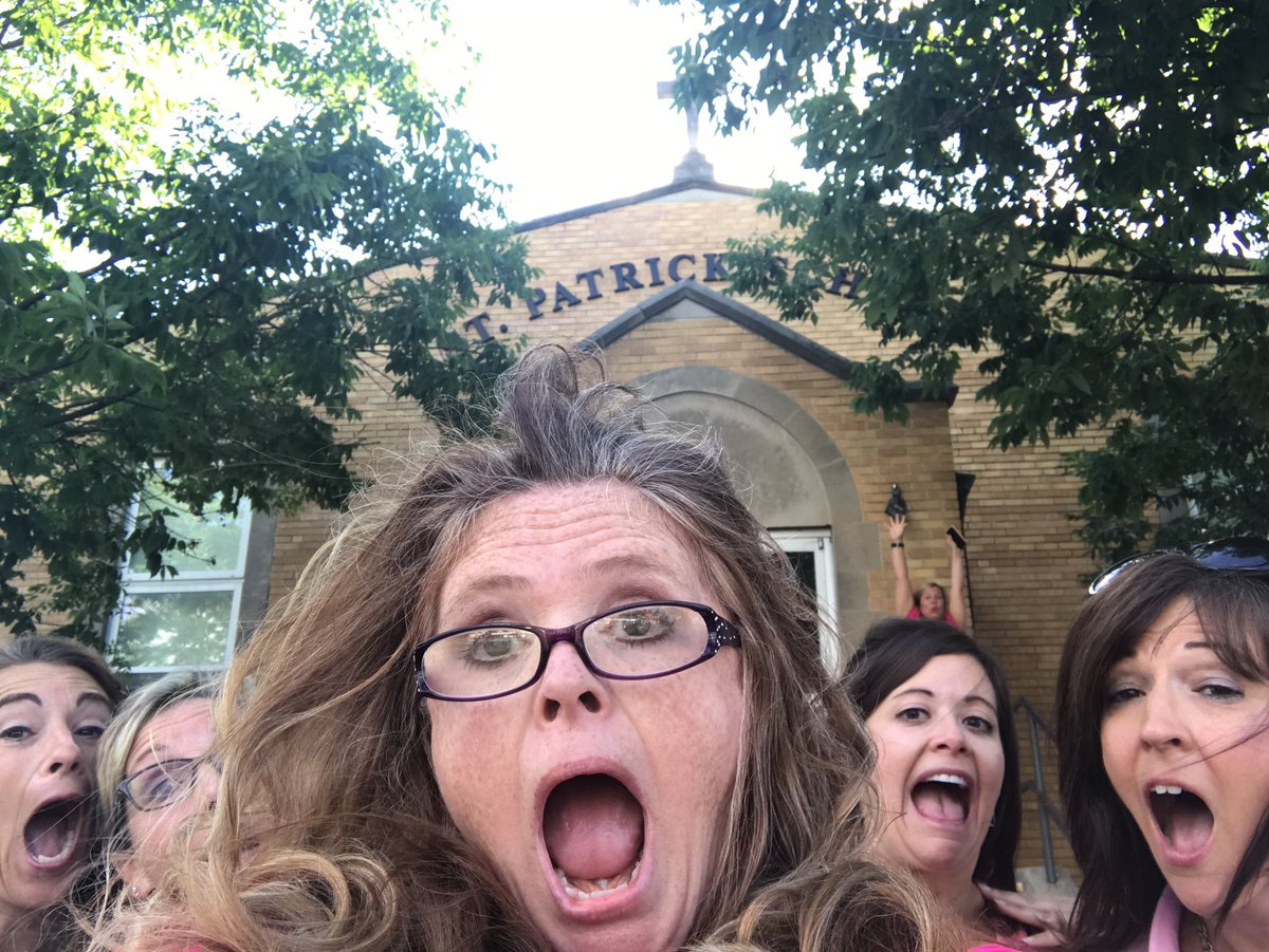 kelli_prade's tweet photo. @StPatSch #wanderwomen #StPatProud In front of Saint Patrick sign with selfie face https://t.co/m1EV8690ne