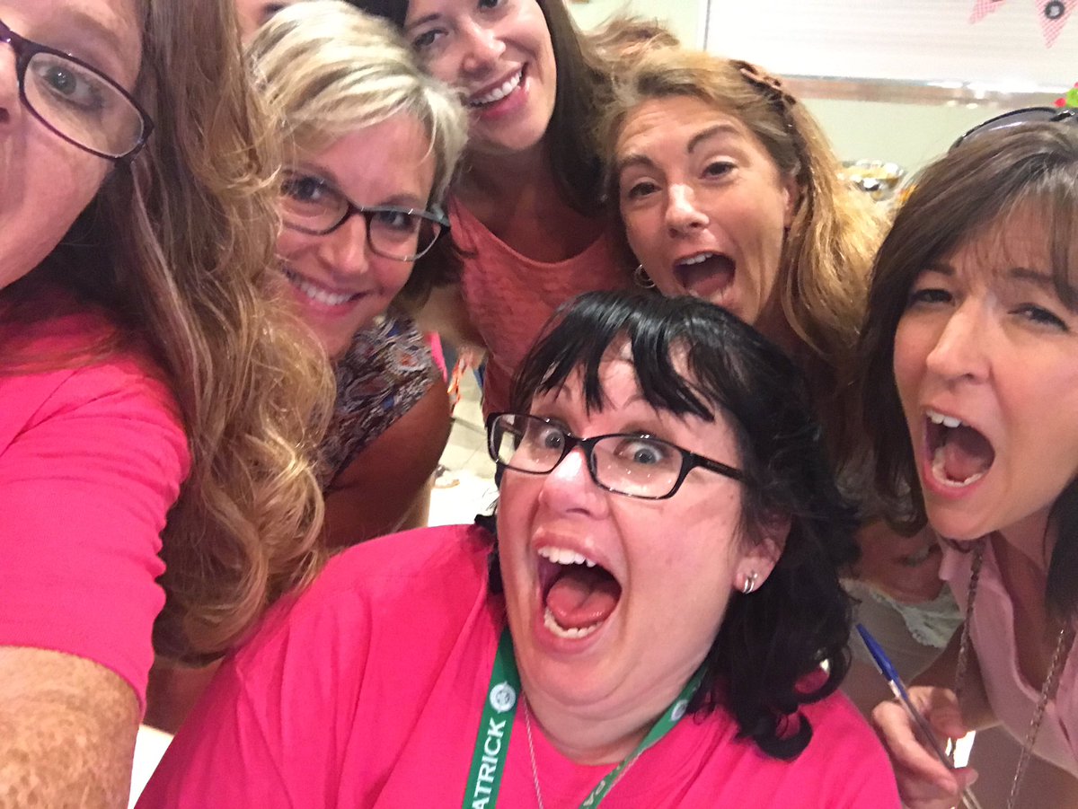 kelli_prade's tweet photo. @StPatSch #stpatproud #wanderwomen with Mrs. Brickler https://t.co/eL2V2amxKT
