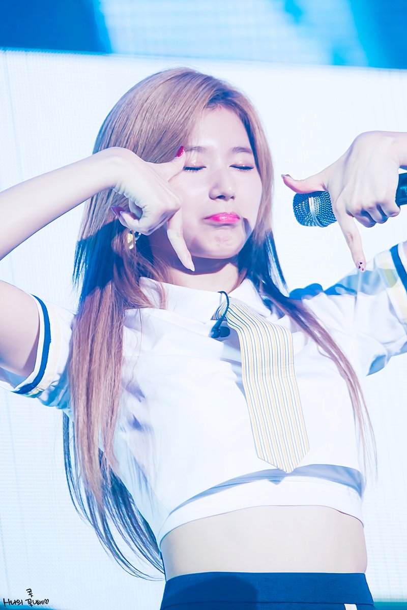 onlysanabr's tweet photo. [#PICS] 08.07.17 | Sana no KB Liiv &amp; Rockstar Concert in Seoul

cr: scent_sana

 #트와이스 #TWICE #사나 #SANA https://t.co/ixihLAGPgn
