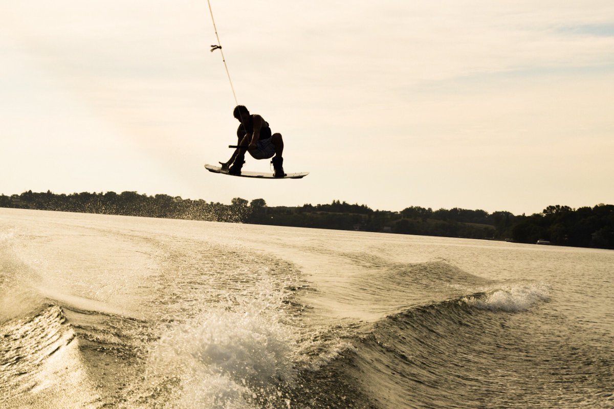 wake_junky's tweet photo. Never a bad time to hit the wake🌊🤙🏻 https://t.co/6WVyPXHBrq