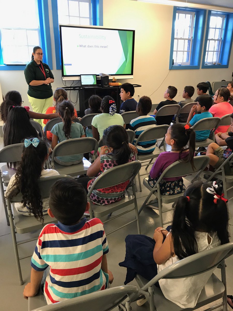 OliverSt_Summer's tweet photo. Greater Newark Conservatory @SWilsonELT @CruzELTNewarkNJ @ELT_Newark @summer_plus @OliverSchool @CityofNewarkNJ #explorenewark https://t.co/8l7wq0tN5s