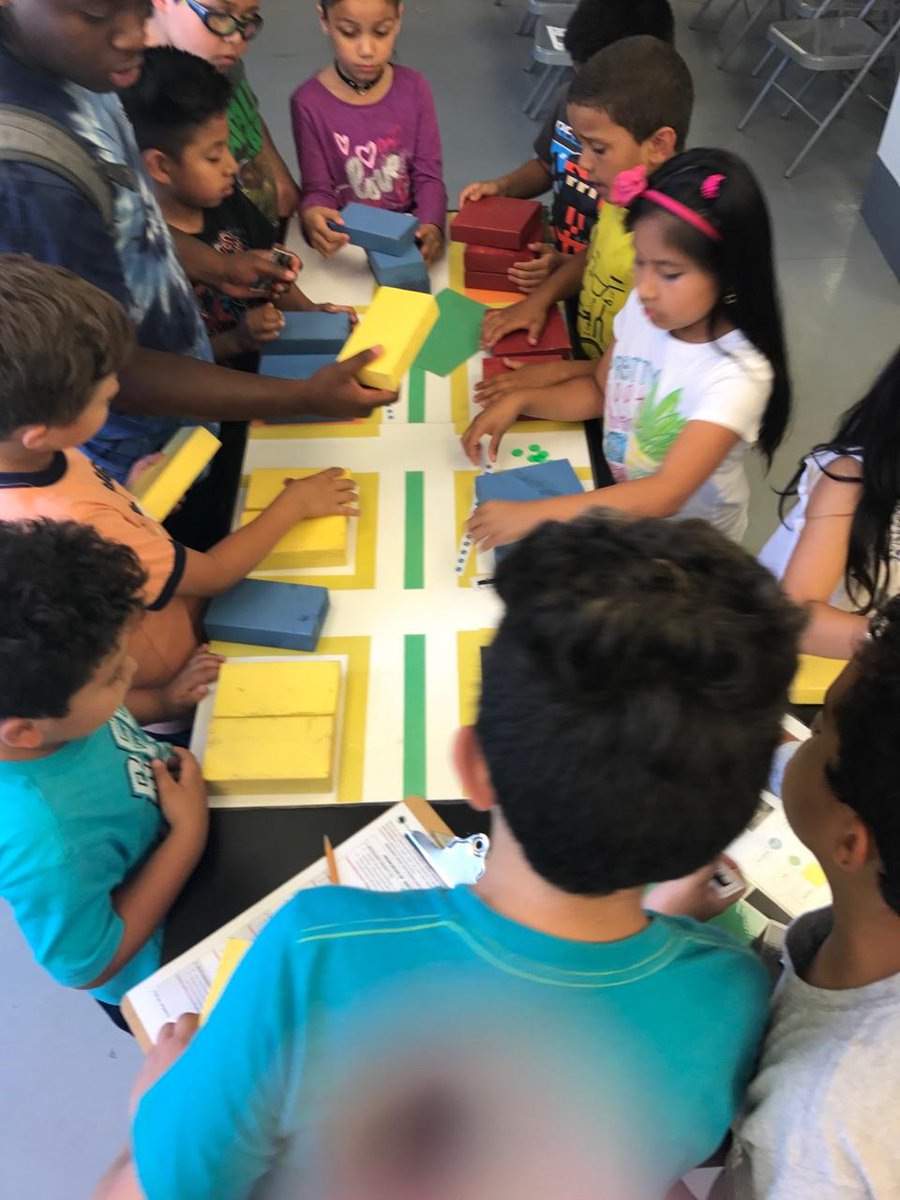 OliverSt_Summer's tweet photo. Greater Newark Conservatory @SWilsonELT @CruzELTNewarkNJ @ELT_Newark @summer_plus @OliverSchool @CityofNewarkNJ #explorenewark https://t.co/8l7wq0tN5s
