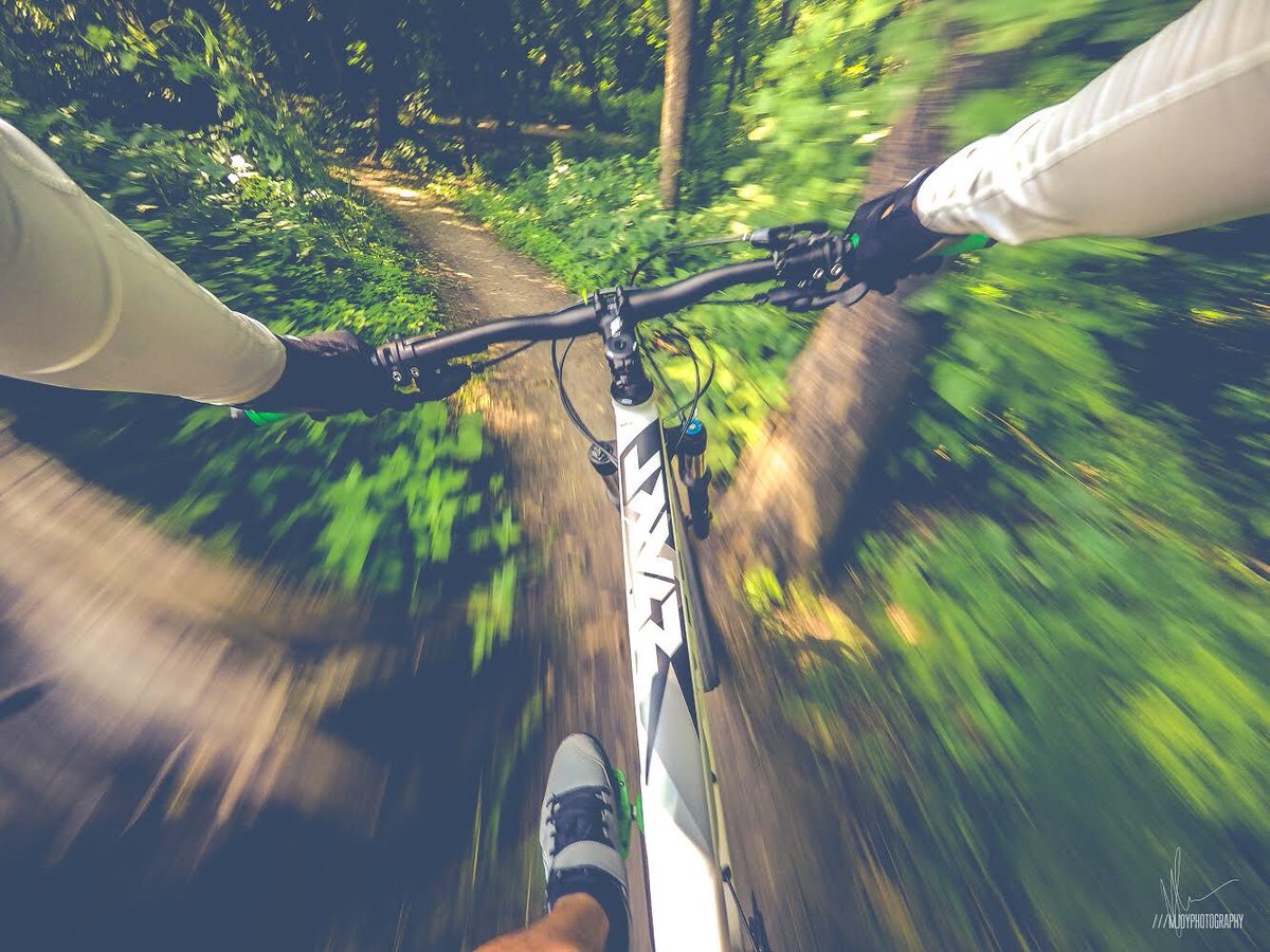 ktmbikesusa's tweet photo. The weekend is here! Have fun and ride safe out there!
📸: Mitch Highman
#singletrack #mtbweekend https://t.co/KHTS4f00yB
