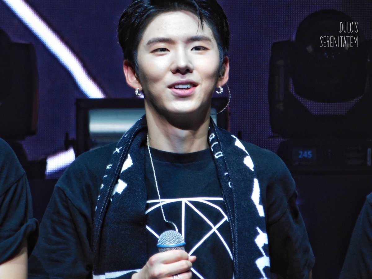 32324_071416's tweet photo. Dreamy 🙈💕
-
@OfficialMonstaX #몬스타엑스 #MONSTA_X #KIHYUN #기현 #유기현 #BeautifulinAtlanta #MonstaXinATL #BeautifulintheUS #MonstaXintheUS https://t.co/2RiVxi3que