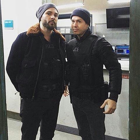 Bouchareb05's tweet photo. Just π€ about Antonio & Adam together undercover in S5E1 makes me happy !! #OneChicago #CPD #ADawson #JSeda #ARuzek #PFlueger #BadassCops ππ https://t.co/mGPiMpMOUV