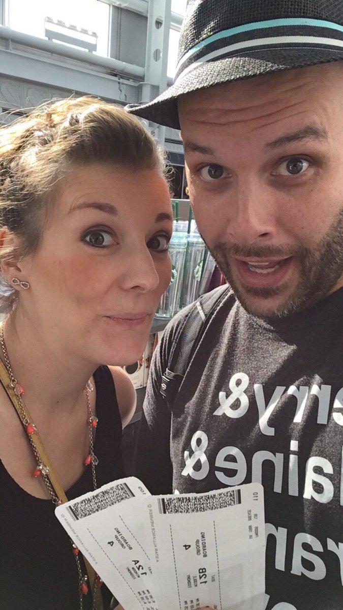 joshpapke's tweet image. ORD-DFW:
Off 2 #Waco 4 a weekend getaway w/ the Mrs. 2 celebrate a belated baby 🌙, baby 🌙 .

#shiplap
@magnolia
#BarfBagBlog
#MagnoliaMarket