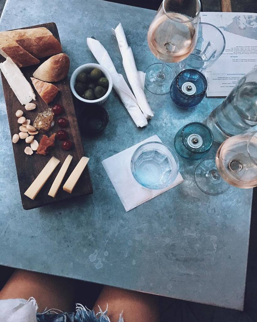 annewinters's tweet photo. One of my fav spots in LA. #zinque https://t.co/R6HHGDIQpW