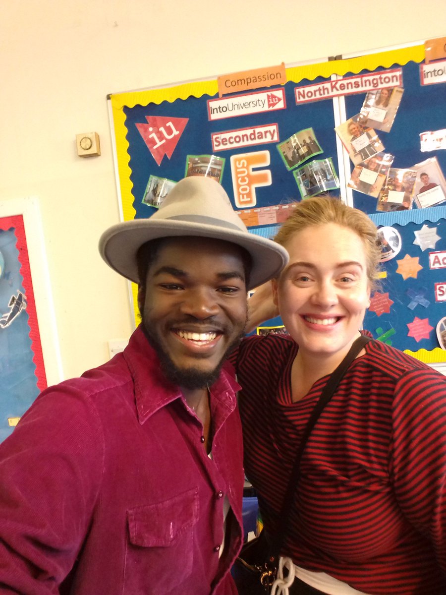 EeGeeArchives's tweet image. WOW... ASDFGHJKL I'm still trying to process the fact that I met... ADELE?! THE @Adele whilst volunteering for carnival 2K17😭❤