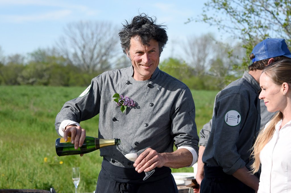 KarloEstates's tweet photo. Get tix 4 dinner @meldvillewines @chefjkennedy Sept16 #princeedwardcounty #jkfarm #wine #jksummerdinnerseries https://t.co/f8YpsqAXP7 https://t.co/z7LYtzLsGv