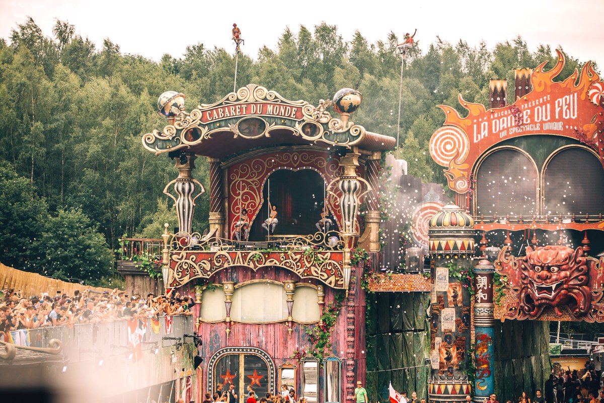 tomorrowland's tweet photo. Welcome to this holy theatre of music and dance. #Tomorrowland https://t.co/N7igoENFr4