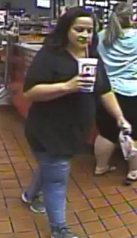fortworthpd's tweet photo. Additional photos of Group of 4 and suspects' vehicles

#group #CrimePrevention https://t.co/224MlfujYy