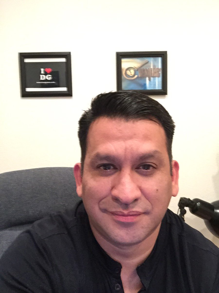 DetectiveGomez's tweet photo. Busy day in the office!! #TGIF #catchingcheaters visit https://t.co/VmG0cZyCkI #RT https://t.co/zISkk4GzV3