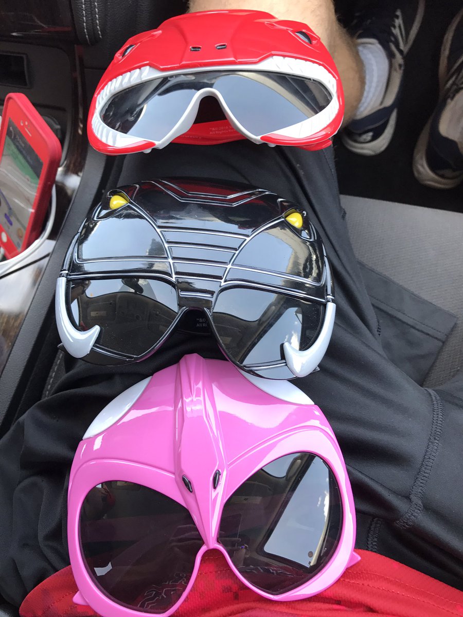 StarsbPO's tweet photo. Proud to announce our new line of team sponsored sun protection goggles have come in #suncantgetme #mightymorphing #starshypesquad https://t.co/mXwqnx4ftm