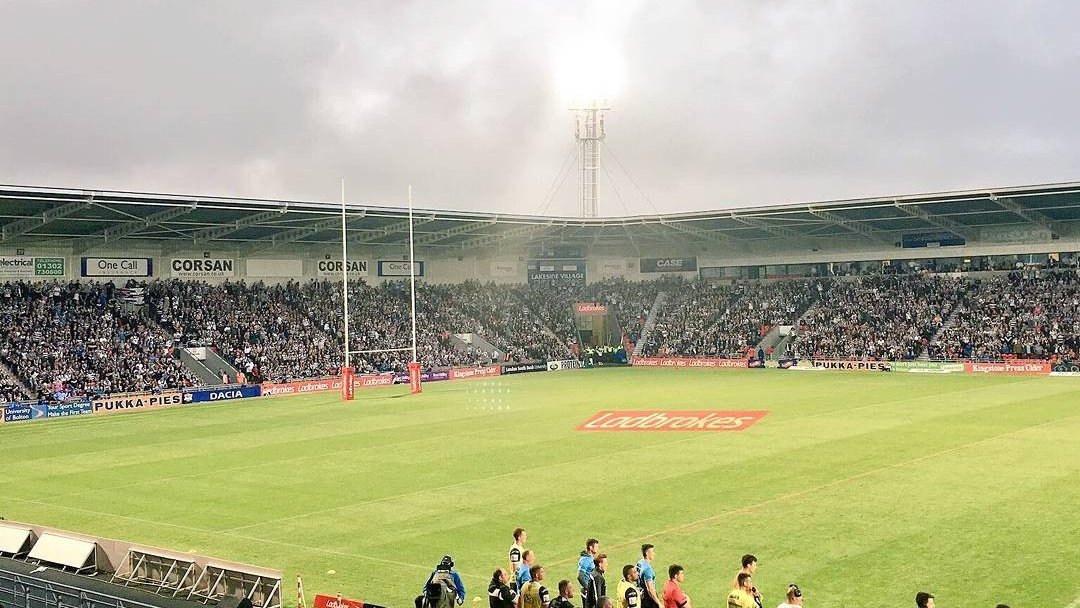 HFC_NEWS's tweet photo. RT if you're a member of the 8500 strong Black &amp; White army decending on Doncatser tomorrow. Let's get the Keepmoat rocking. #COYH ⚫⚪ https://t.co/yiERNGGKzu