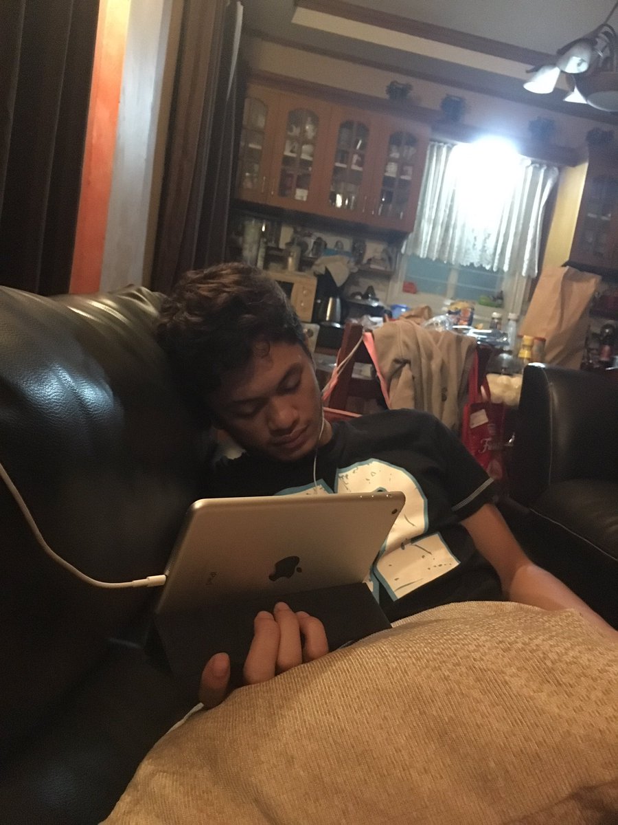 1stkt's tweet image. K.o #buhayestudyante