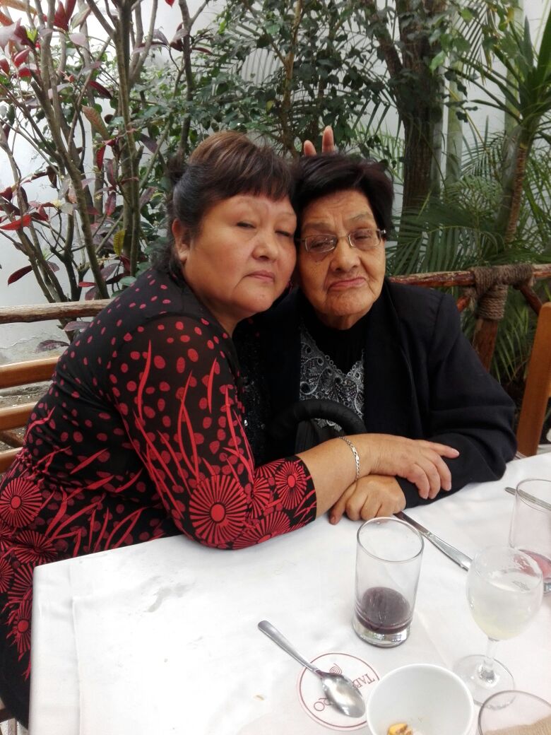 Margari77874644's tweet photo. Mamá y mi hermana yola https://t.co/E60HNaRrH3