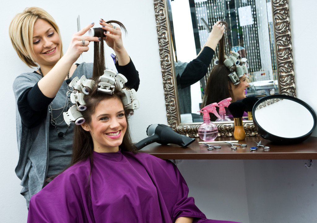 KlaraBitcoin's tweet photo. New post #Hair #Styling #Courses has been published on Useful tips and ... see now https://t.co/gsNIxeizna #FOLLOW #Retweet #Beauty https://t.co/Oi7pJMQ9B9