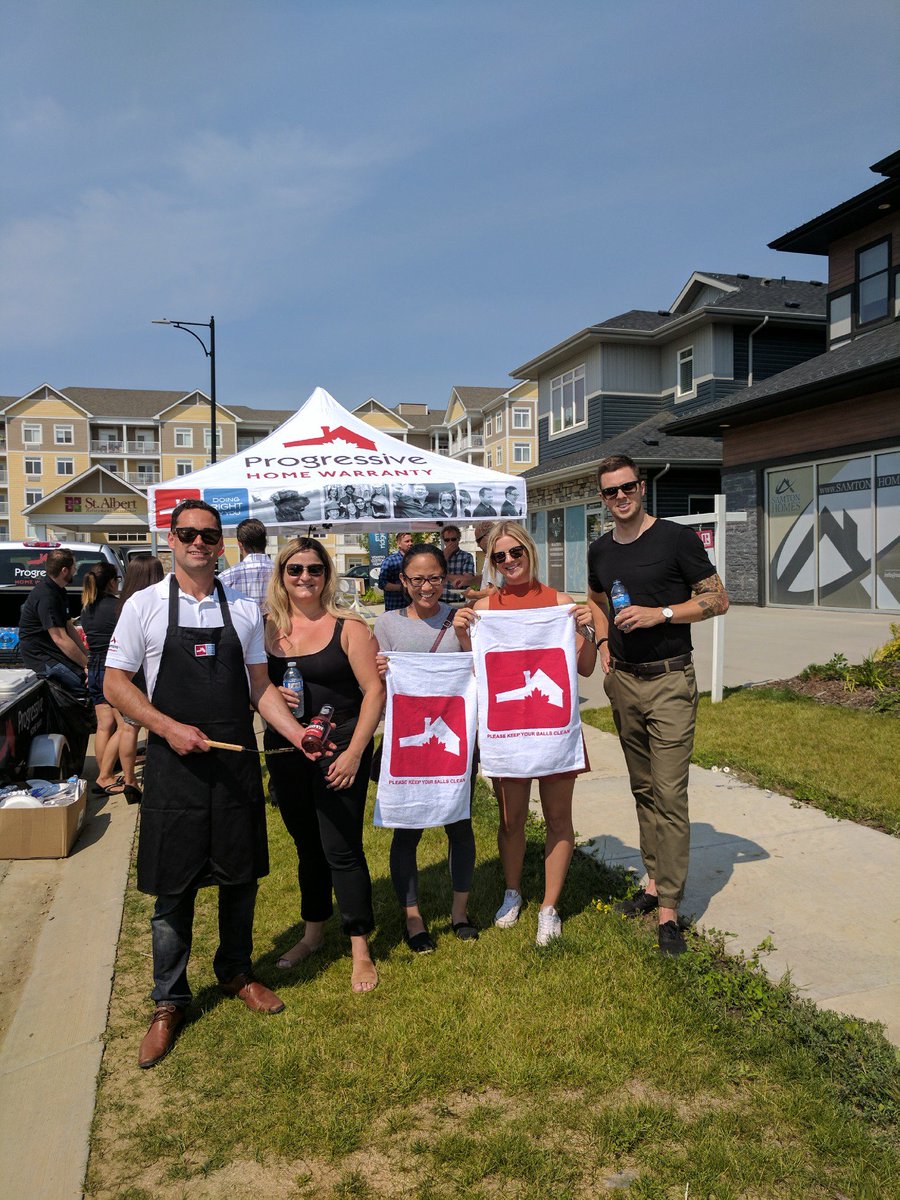 PROGWarranty's tweet photo. Handing out some of our classy new golf towels while at the BBQ with @Landrex_inc and @VenetoHomes  #gottakeepemclean #itsafact #itswhoweare https://t.co/ONTPlhD4bN