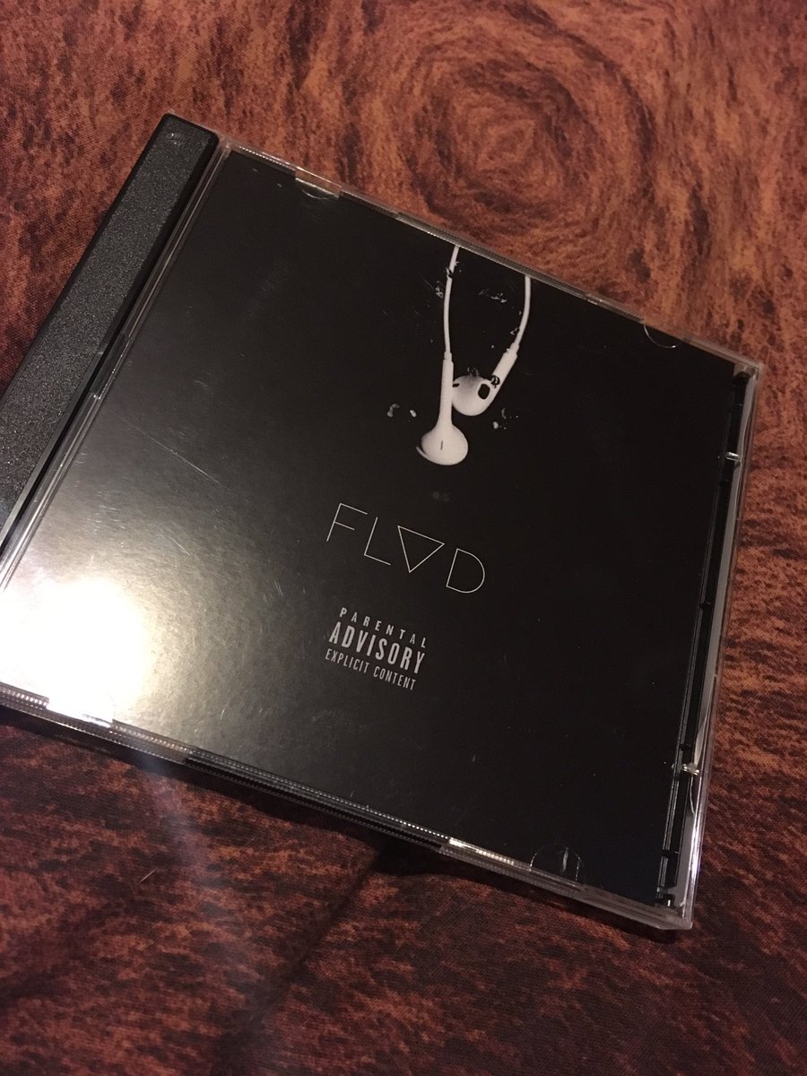 KKShaneD's tweet photo. @BrotherhoodUK this arrived the other day! you need a concert now, maybe one in Ipswich ππΌ #FLVD https://t.co/FHCIrSOPoX