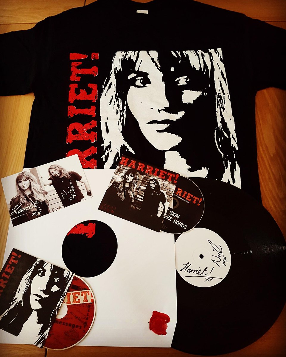 Harriet_live's tweet photo. FOLLOW THIS LINK TO A COMPETITION TO WIN ALL THIS!! #competition #FreebieFriday https://t.co/gkNYFeWCL5 https://t.co/bvePCO7qjo