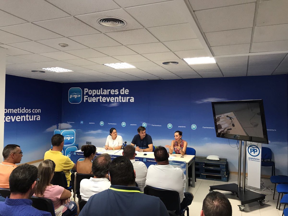 ppfuerteventura's tweet photo. #Viernes de #ComitéEjecutivo y #JuntaDirectivaInsular marcando objetivos para #septiembre https://t.co/VGeZxPDI5f