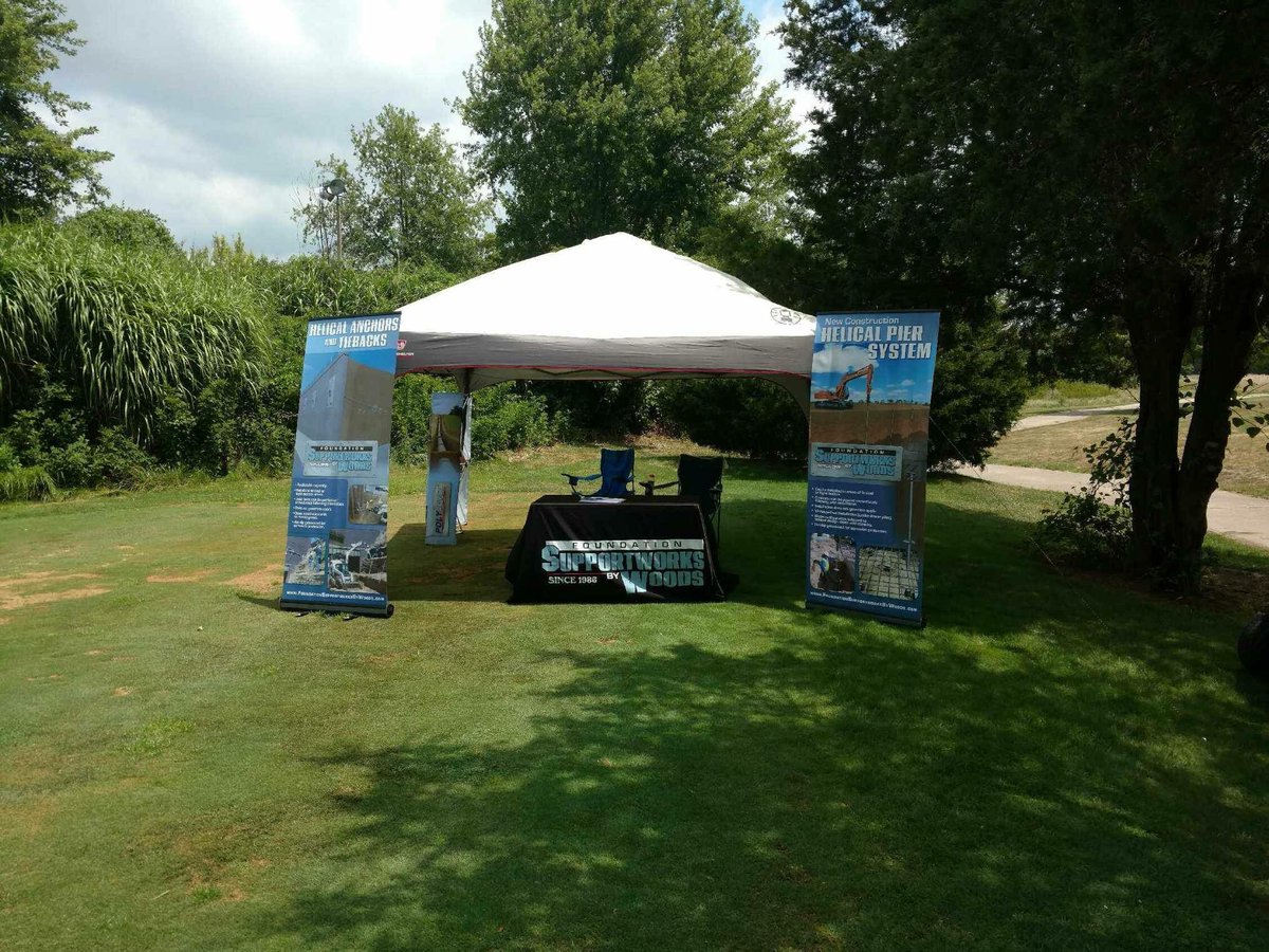 WoodsFoundation's tweet photo. We're spending the afternoon at the Poettker Construction Golf Classic to support Big Brothers Big Sisters of Southwestern Illinois. 😎⛳️ https://t.co/Avlw9WfwP0