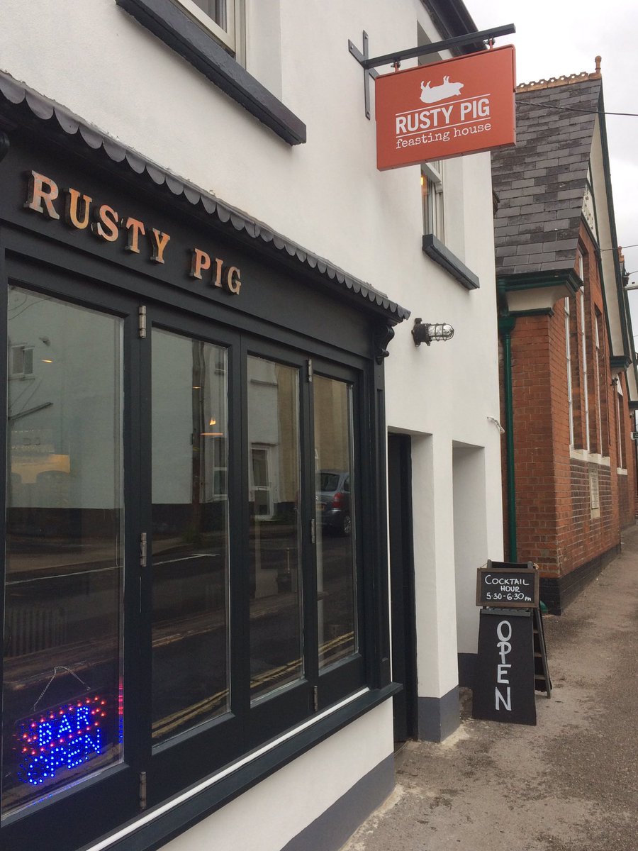 CoolHeatSW's tweet photo. @rustypiguk Fitted some fridge kit to the new walk in cold-room. Also managed a quality breakfast! #CoolHeatSW #Anotherqualityinstall https://t.co/E4tUanmtjF