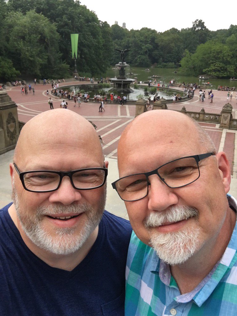 tiesONties's tweet photo. Met my bro in NYC. I don't think we look alike at all. https://t.co/oY24ryhVLW