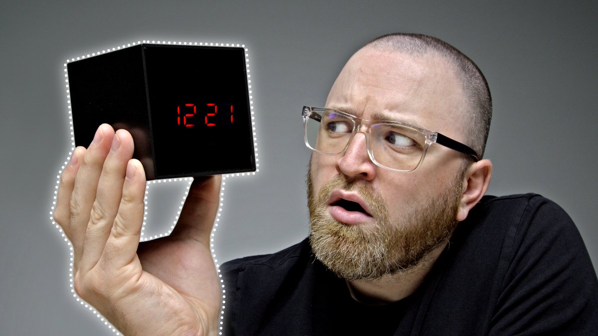 UnboxTherapy's tweet photo. NEW VIDEO - If You’re Seeing This It’s Too Late… https://t.co/wDCk3EPuiJ 😳 RT! https://t.co/bKdc21l9Le
