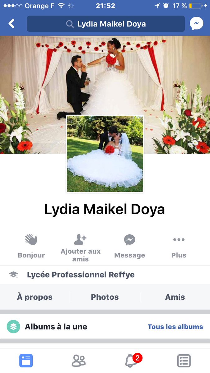 MvincentCPE's tweet photo. Moi et mon bac +12 enquête on a retrouvé le Facebook de Lydia 😂 #4mariagespour1lunedemiel #4MP1LDM https://t.co/83zezPmCEG