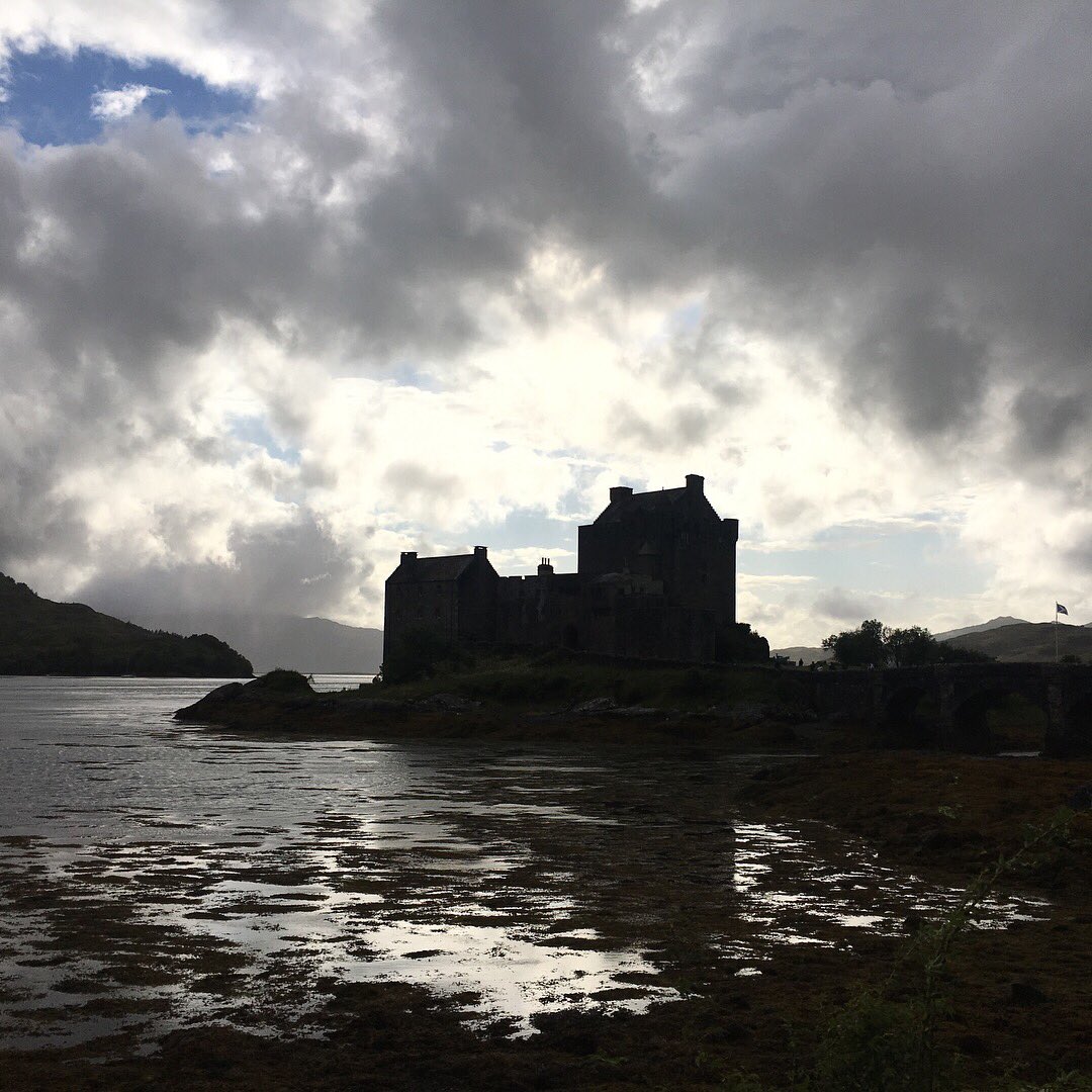 CarlaMelv's tweet photo. 710 miles in 2 days #roadtrip #scotland #johnogroats #oldwick #golspie #fallsofshin #ullapool #lochcarron #eileandonan #glenfinnanviaduct https://t.co/CYhhPQhMPF
