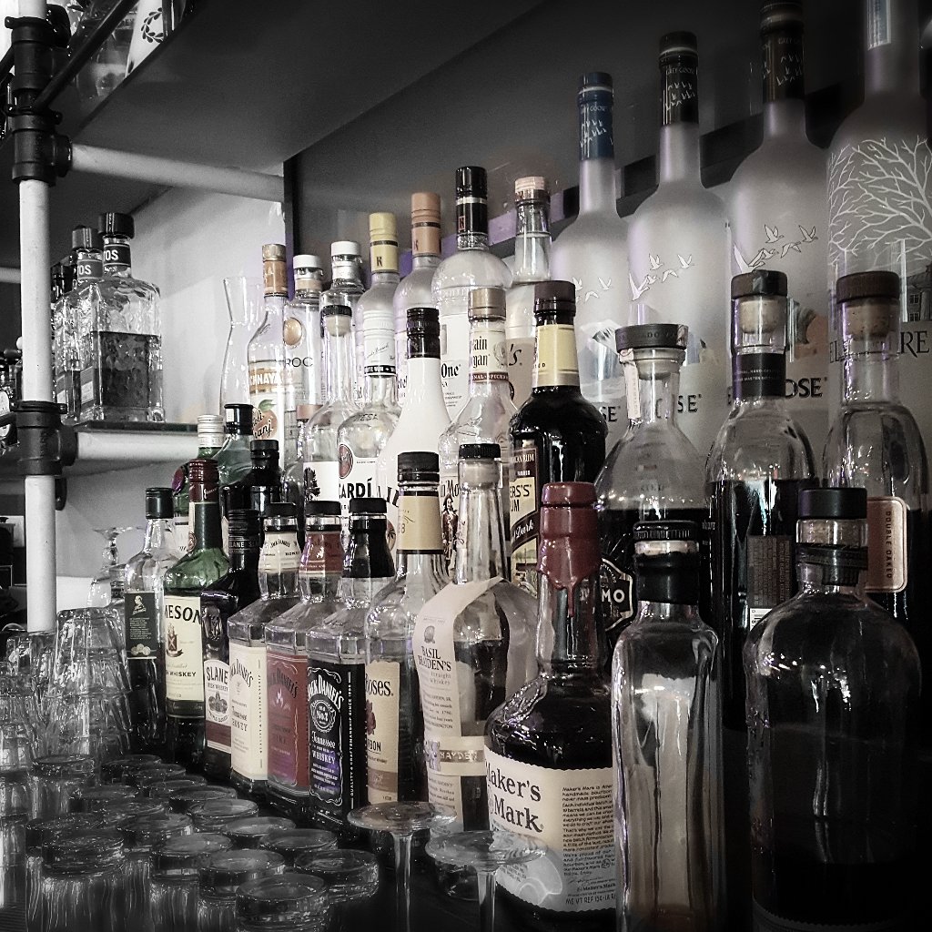 shayandivyny's tweet photo. "Shots, Shots, Shots!" The song may be old but the drink isn't, come in for $7 Beer &amp; Shots. 🍻
#ShayAndIvy #NY https://t.co/5xNgzyYvwE