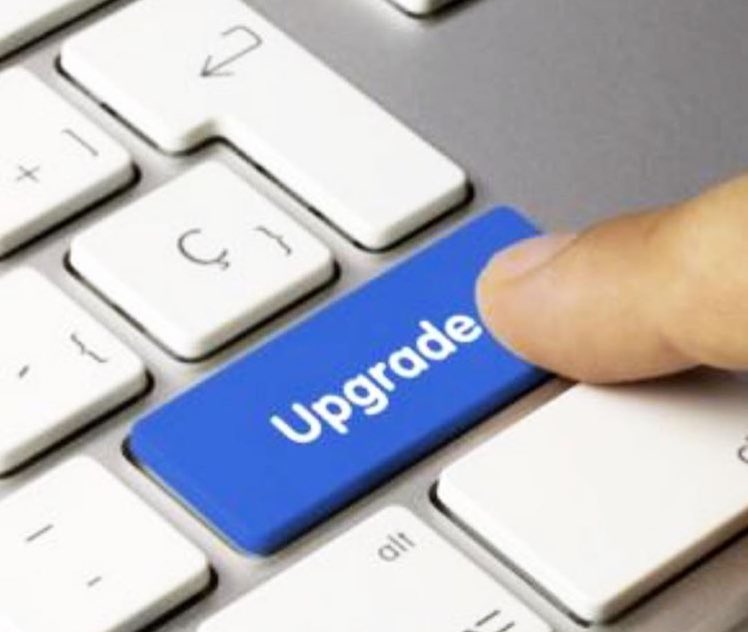 Пишет upgrade. Кнопка апдейт. Кнопка upgrade. Апгрейд фото. Upgrade картинки.