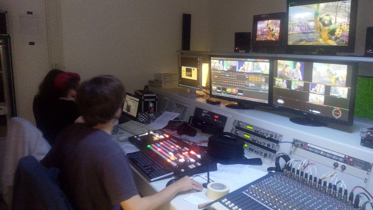 PiXEL_Fernsehen's tweet photo. Sendung läuft! https://t.co/inr5wO2ZvR