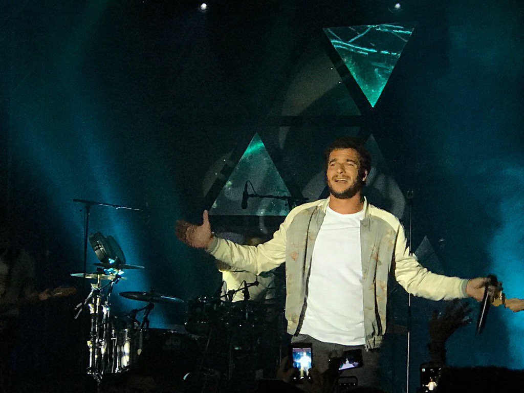 RemiCampion's tweet photo. #AmirTour 😍 Show au top !! @Amir_Off https://t.co/L6jstT9kvy