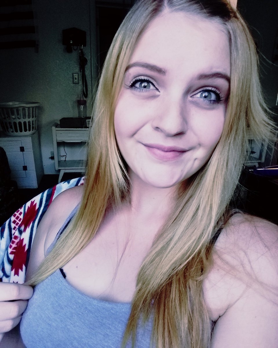 MeganMystery's tweet photo. Loving life right now. ❤❤ https://t.co/QpWg7fcZhE