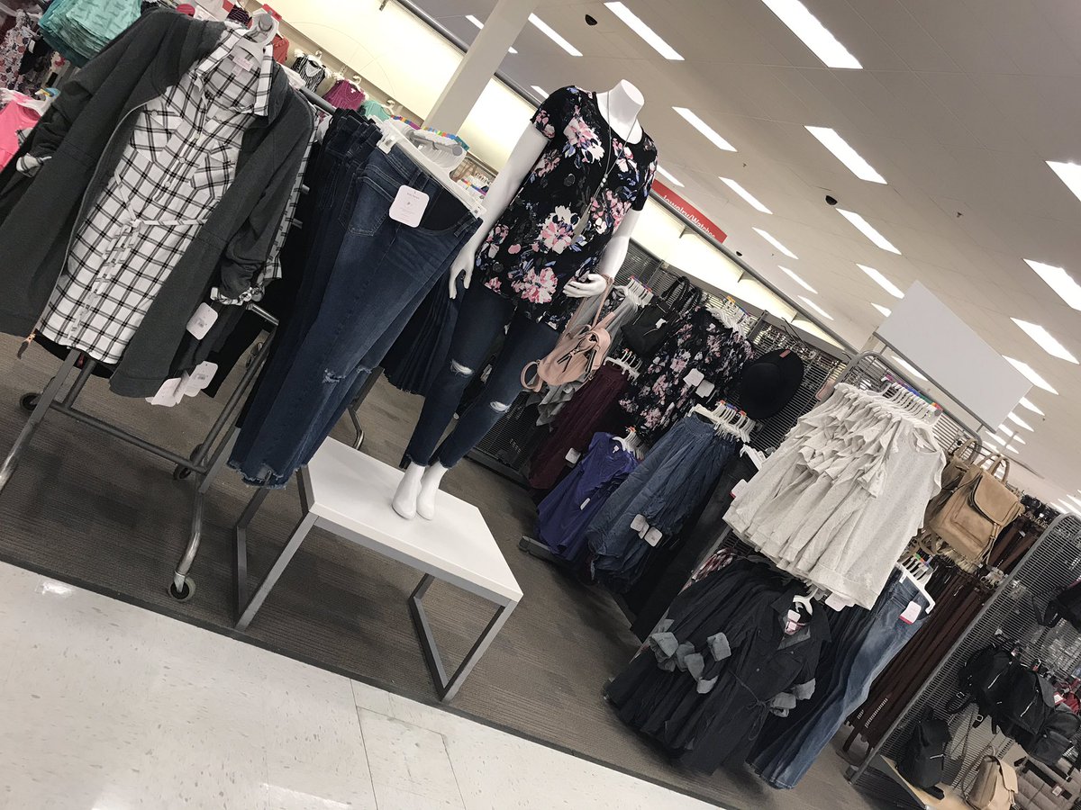 JessMariex1031's tweet photo. #Isabel #Maternity #Stylish #Remerched #DrivingSales #OneTeamOneDream https://t.co/oVBa6aS2tv
