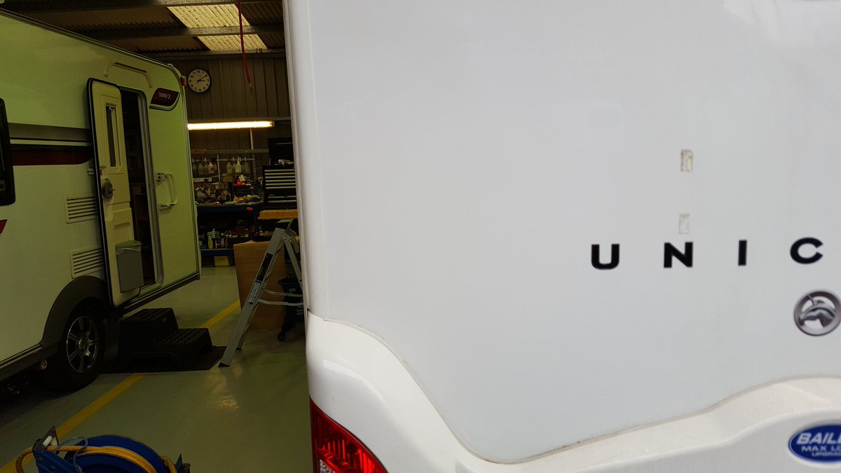 VRCltd1's tweet photo. #caravan #mobilebodyshop #dorset #hampshire #Devon  Bailey unicorn cracked around the grab handle following a collision. https://t.co/aU18ra36lF