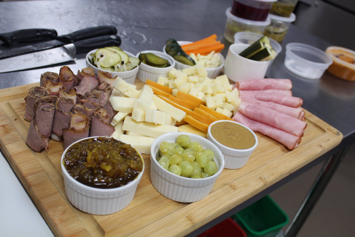 TCSFTW's tweet photo. Yummy Friday!! #culinaryschool #csftw #food https://t.co/xtmXTQyNLc