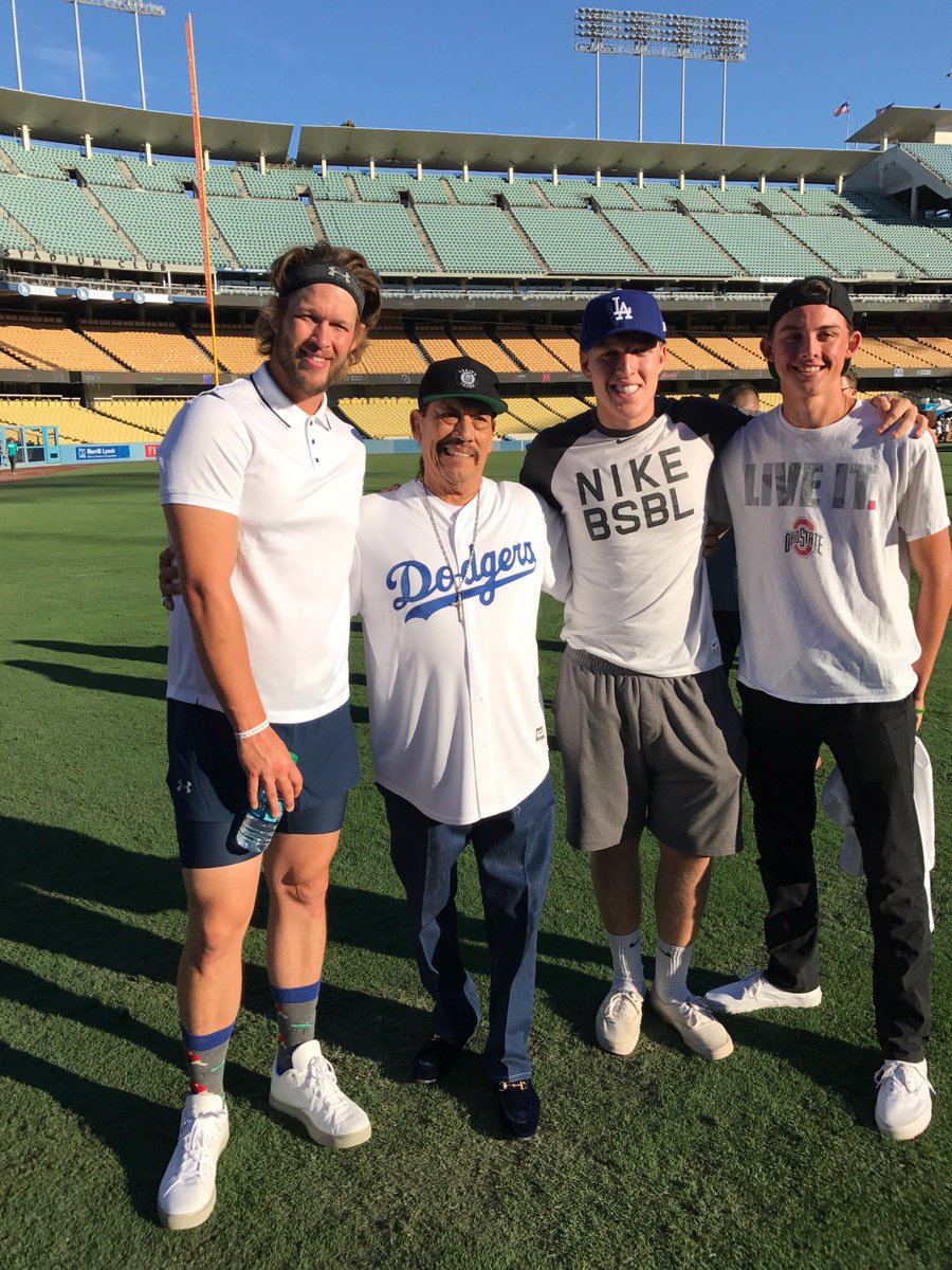 Last night at @KershsChallenge #PingPong4Purpose with @claytonkersh22 @MagicJohnson @jimmykimmel and @RealTenaciousD https://t.co/NzFbKCiYb0