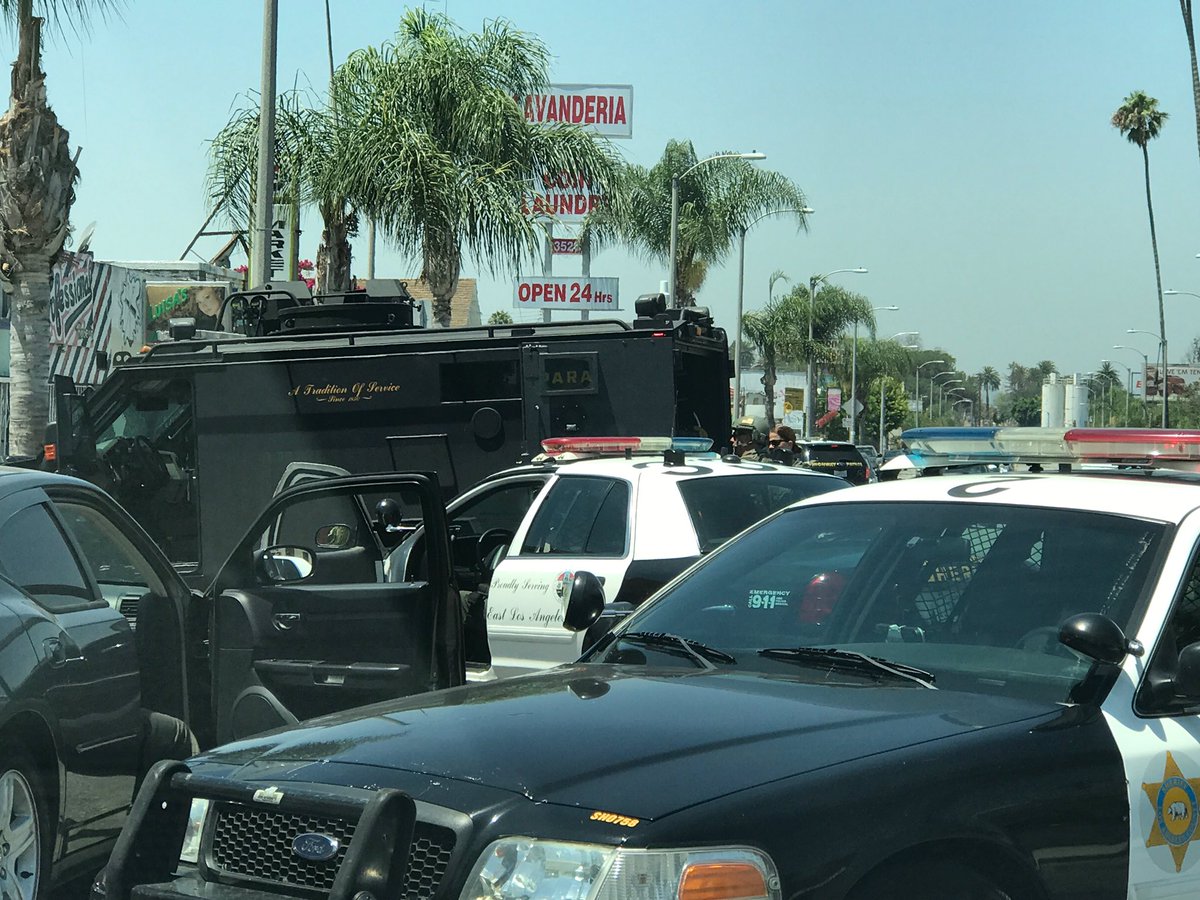 SEBLASD's tweet photo. UPDATE: Barricaded attempt murder suspect has surrendered in East L.A. Cesar Chavez Ave reopened. Neighborhood safe. https://t.co/aZaH3UbGjt