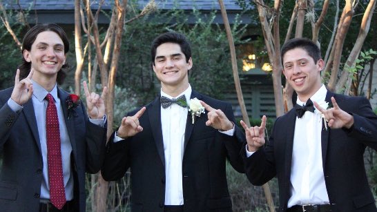jonny_espinosa7's tweet photo. Happy birthday to one of my best friends @RileyAlec have a good one brotha 🤘🏻 https://t.co/SughMelwsf
