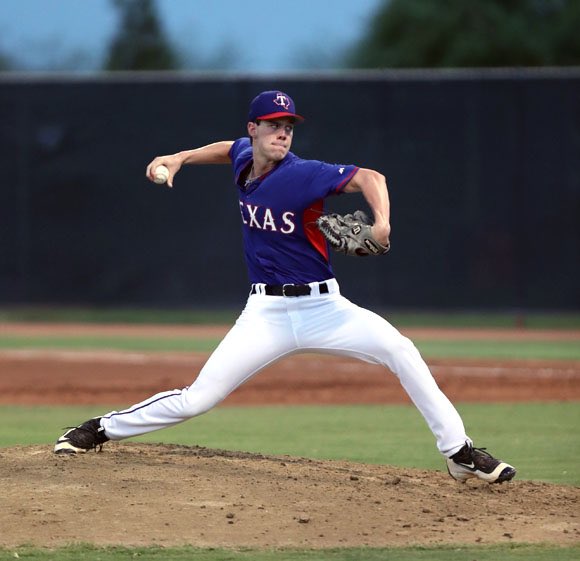 TNXL_Baseball's tweet photo. Love this picture of @RyanDease46 ! Kid has come a long way! @TNXLAcademy @PRO3SP https://t.co/cZV8E0anDN